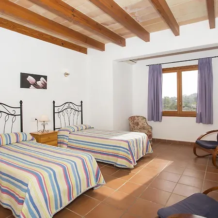 Hostalet Villa *